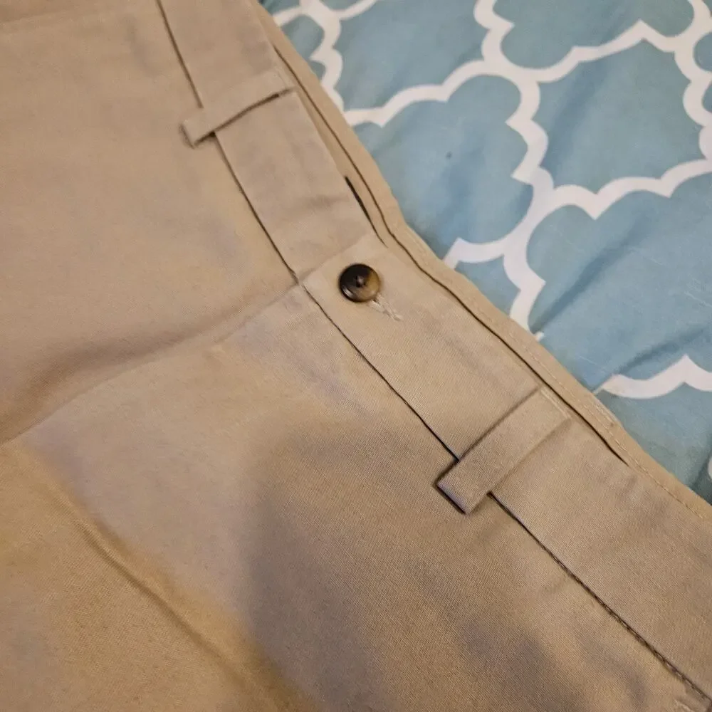 St. Johns Bay Mens 32x32 Khaki Pants Loose Fit Flat Front Casual Chino Beige